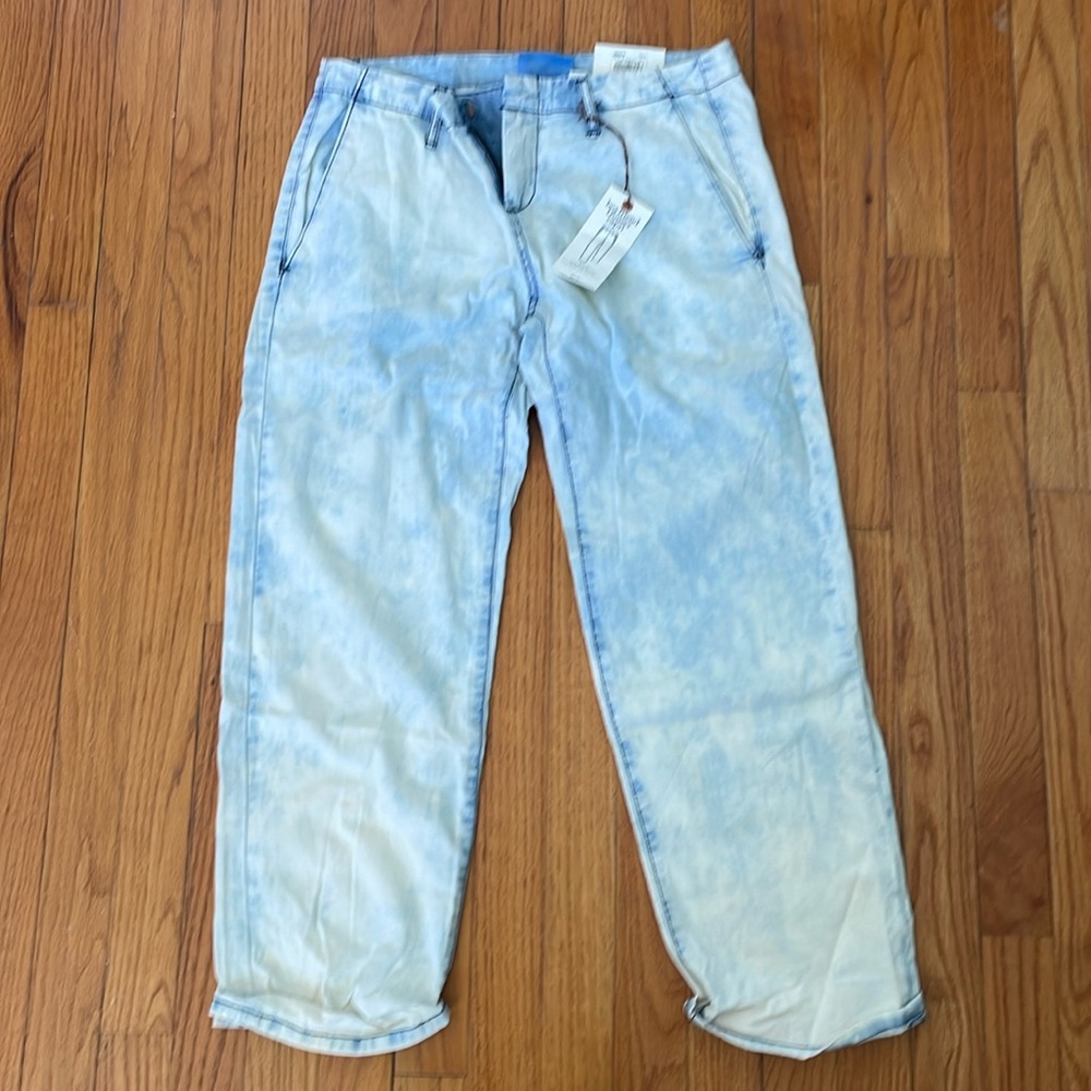 Simply Vera Wang Trouser capri. New with tags. Size 0